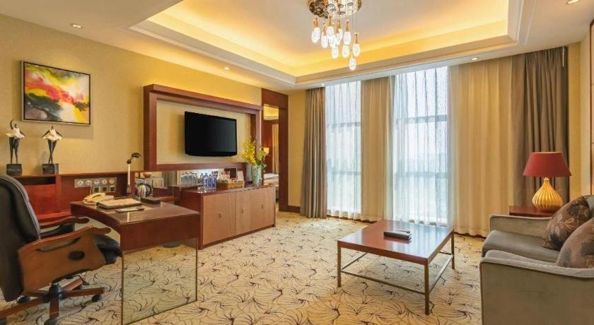 Dezhou Regal Kangbo Hotel Luaran gambar